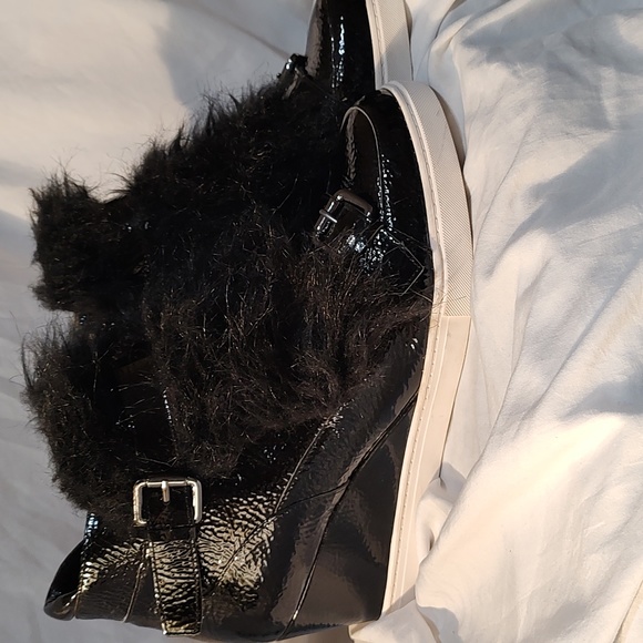 Linea Paolo patent leather and faux fur wedge sneaker - Picture 1 of 7